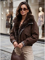 Krátká dámská bunda s odnímatelnou kožešinou, hnědá, FashionStreet TY5840 Krátká dámská bunda s odnímatelnou kožešinou, hnědá, FashionStreet TY5840