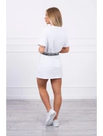 Šaty s ozdobným páskem bílé Šaty s ozdobným páskem bílé