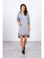 Šaty s kapucí a delšími zády šedé Šaty s kapucí a delšími zády šedé