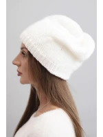 Dámská zimní čepice s ušima a žebrovaným vzorem K440 bílá