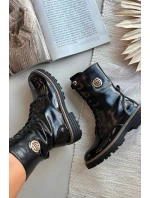 Lakované workery dámské s zlatým detailem zateplené černé Dorialine