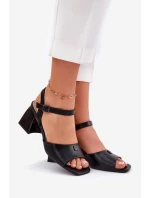 Dámské sandály na podpatku Vinceza 62235 černé