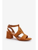 Sandály na nízkém podpatku Camel Eleriva