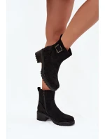 Dámské kotníkové boty na nízkém podpatku s klípkem a s přezkou Helvina – černé