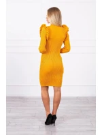 Přiléhavé svetrové šaty s knoflíky hořčicové barvy