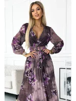 520-1 Plisované šifonové dlouhé šaty s výstřihem, dlouhými rukávy a širokým páskem - fialové velké květy