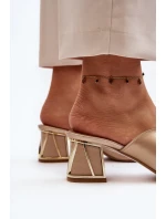 Elegantní dámské sandály na podpatku Laura Messi 2771 zlaté