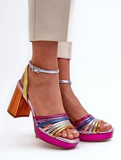 Sandály na podpatku model 198139 Step in style