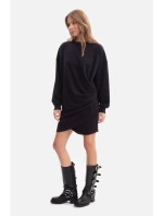 B298 Pletené šaty s bočními záhyby - černé