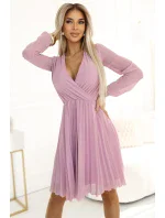 313-16 ISABELLE Polsko plisované šaty s dlouhými rukávy a výstřihem - pudrově růžové 313-16 ISABELLE Polsko plisované šaty s dlouhými rukávy a výstřihem - pudrově růžové