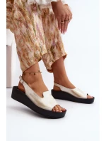 Dámské kožené sandály na tlusté podrážce zlatý potřený Zazoo 2893