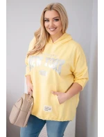 Dámská mikina Plus Size z viskózy s kapucí a klokaní kapsou žlutá