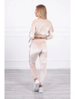 Velurová souprava s nápisem Queen beige