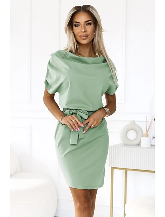 240-10 ROXI pohodlné šaty s asymetrickou sukní a páskem - pistáciová barva