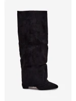 Dámské zateplené kozačky s vyhrnutou špičkou na sloupkovém podpatku Elivira – černé