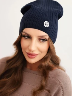 Dámská čepice s proužky a ozdobným knoflíkem s přídavkem viskózy a modalu modrá