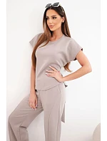 Dámský komplet z maslového materiálu s halenkou s krátkým rukávem a kalhotami se širokou nohavicí fango