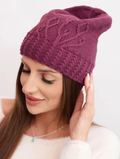 Dámská zimní čepice z vlny s ozdobným ražením K474 tmavě fialová