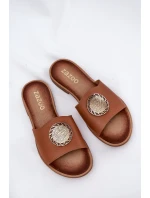 Zazoo 2938 Kožené Pantofle Na Plochém Podpatku S Dekorací Camel