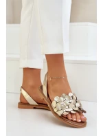 Kožené sandály na plochém podpatku Zazoo 40425 zlaté