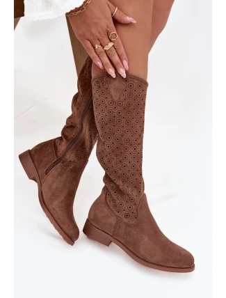 Dámské kozačky na plochém podpatku s prolamovaným vzorem S.Barski – hnědé Dámské kozačky na plochém podpatku s prolamovaným vzorem S.Barski – hnědé