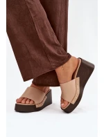 Dámské nazouváky na platformě se zlatými cvoky Béžové Arionne