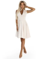 573-3 Exkluzivní šaty s rozšířeným spodním dílem a zlatým zipem - béžové 573-3 Exkluzivní šaty s rozšířeným spodním dílem a zlatým zipem - béžové