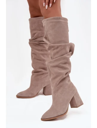 Dámské zmačkané kozačky na podpatku 4228 Béžová - Zazoo Dámské zmačkané kozačky na podpatku 4228 Béžová - Zazoo