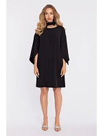 M908 Šaty s ozdobnými širokými rukávy - černé