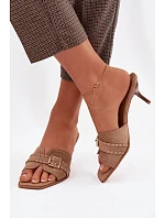 Klapky na podpatku model 225373 Step in style