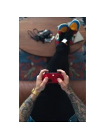 Ovladač Microsoft Xbox Series - pulzující červená barva