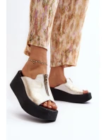 Zazoo 2916 Dámské žabky na masivní platformě se zipem zlaté