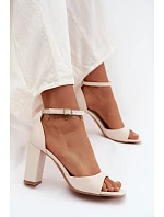 Dámské sandály na podpatku z imitace kůže světle béžové Melvra