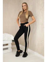 Bavlněné kalhoty se zlatým proužkem černý Bavlněné kalhoty se zlatým proužkem černý