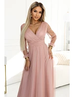 664-1 Dlouhé maxi šaty s tylovými rukávy a obálkovým výstřihem - pudrově růžové