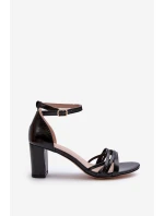 Sandály Na Podpatku S Pásky Černé Enitia