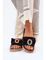 Dámské Sandały Na Platformě S Mašlí A Dekorativní Broží Černé Lenela