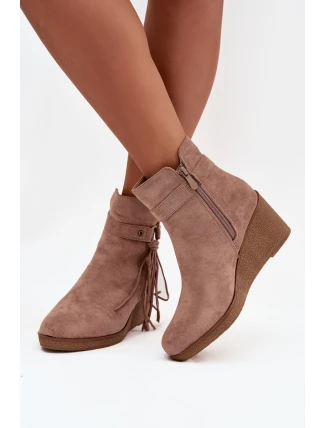 Dámské zateplené botky na platformě s třásněmi Olivarae – Béžové Dámské zateplené botky na platformě s třásněmi Olivarae – Béžové