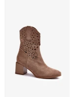 Dámské kotníkové boty s dírkovaným svrškem na bloku ASA217-7 Béžová - Jezzi Dámské kotníkové boty s dírkovaným svrškem na bloku ASA217-7 Béžová - Jezzi