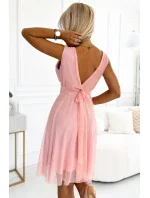 541-2 CELESTINA Elegantní tylové šaty s výstřihem a mašlí - BRUCE PINK 541-2 CELESTINA Elegantní tylové šaty s výstřihem a mašlí - BRUCE PINK