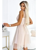525-1 Tylové šaty OLGA s výstřihem a ozdobnou sponou - BEACH