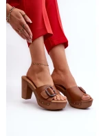 Dámské klínové sandály s prstencem hnědé Betinna