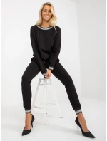 Souprava RV KMPL 8365.24P černá Souprava RV KMPL 8365.24P černá