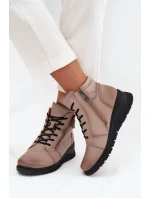 Boty na klínovém podpatku  model 217731 Step in style