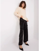 Světle béžový dámský svetr s límečkem (2349)