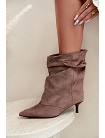 Nazouvací kotníkové boty typu Slouchy na podpatku Khaki Farren