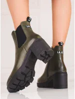 Pěkné kotníčkové boty dámské zelené na širokém podpatku Pěkné kotníčkové boty dámské zelené na širokém podpatku