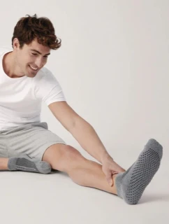 PÁNSKÉ PONOŽKY S ABS 17396