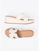 Praktické dámské Jasnobeżowy nazouváky platforma Praktické dámské Jasnobeżowy nazouváky platforma