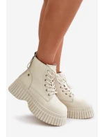 Zateplené kožené kotníkové boty na masivní podrážce světle béžové GOE OO2N4127